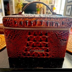 Brahmin Make-Up Case/Travel